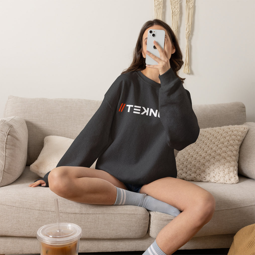 ARTIFACT 09 - Essentials Sweatshirt