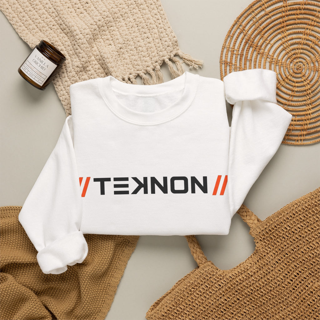 ARTIFACT 09 - Essentials Sweatshirt
