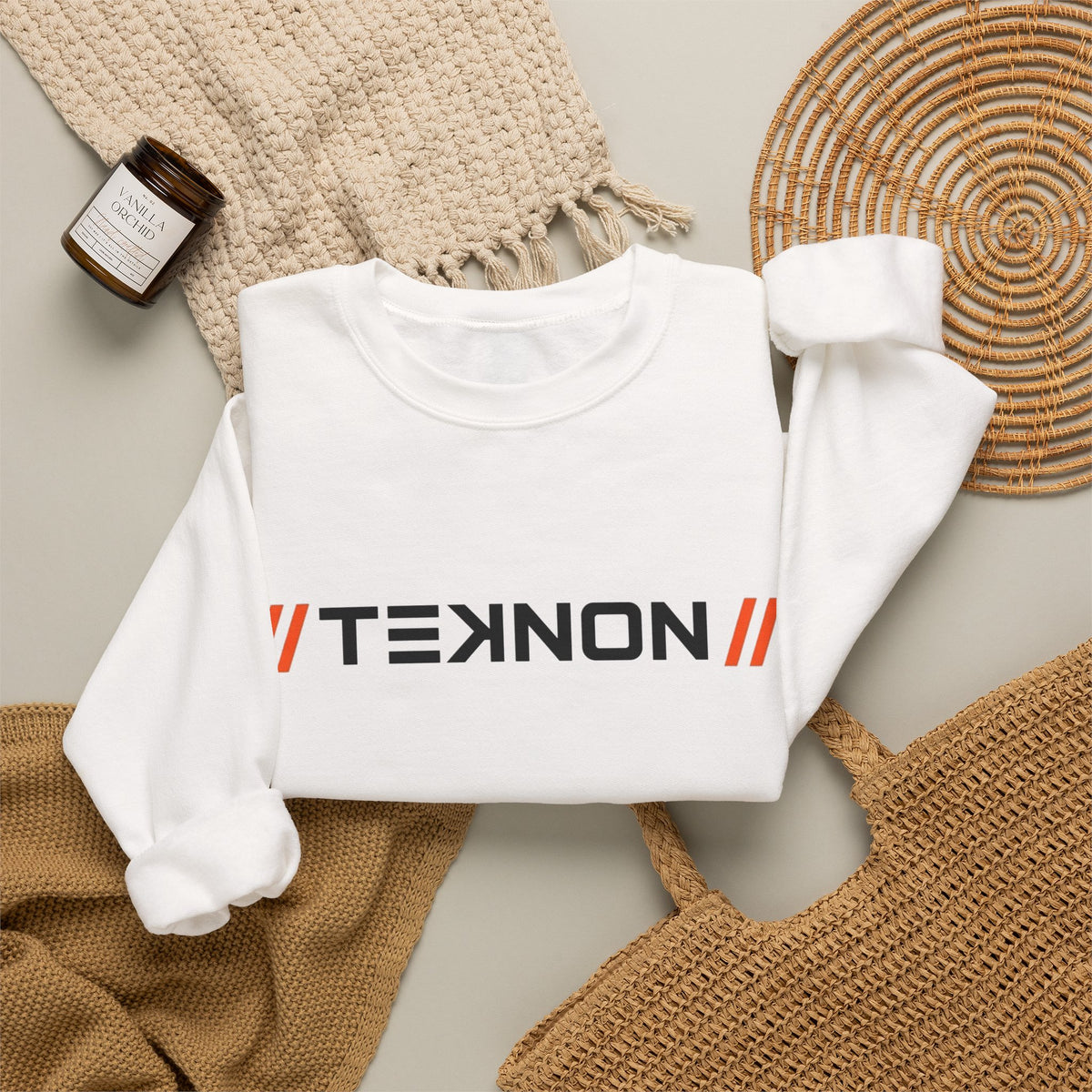 ARTIFACT 09 - Essentials Sweatshirt