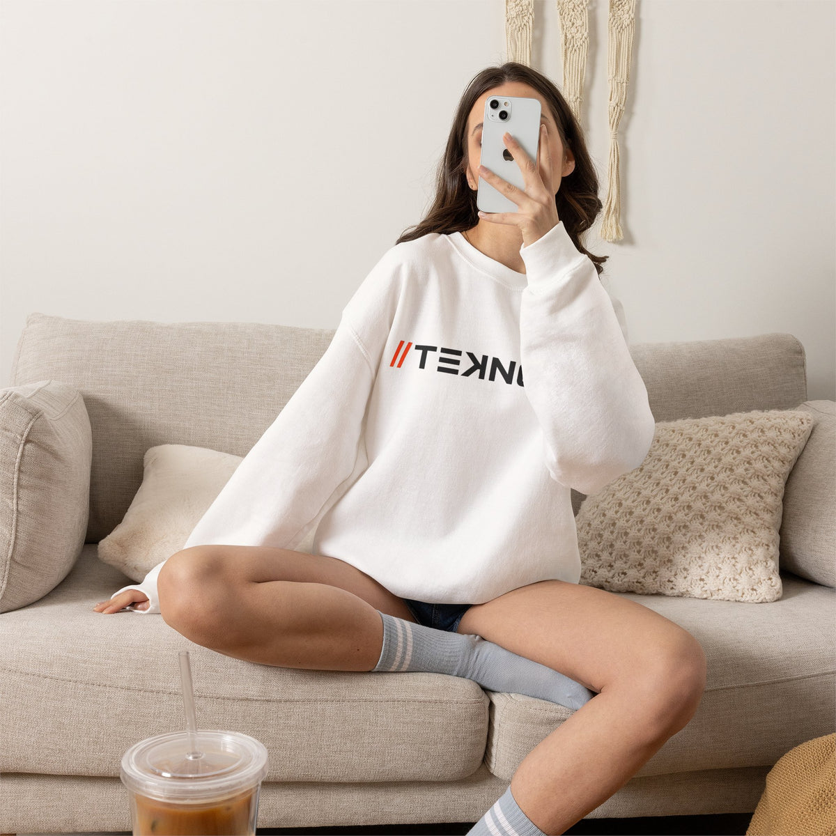 ARTIFACT 09 - Essentials Sweatshirt